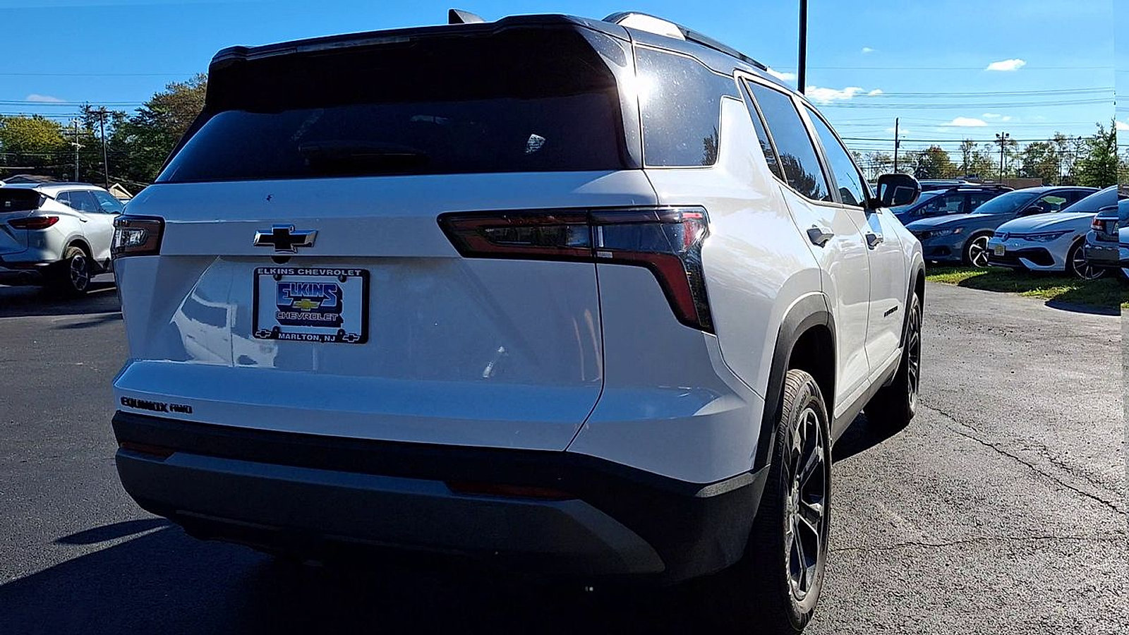 2027 Chevrolet Equinox LT - Photo 8