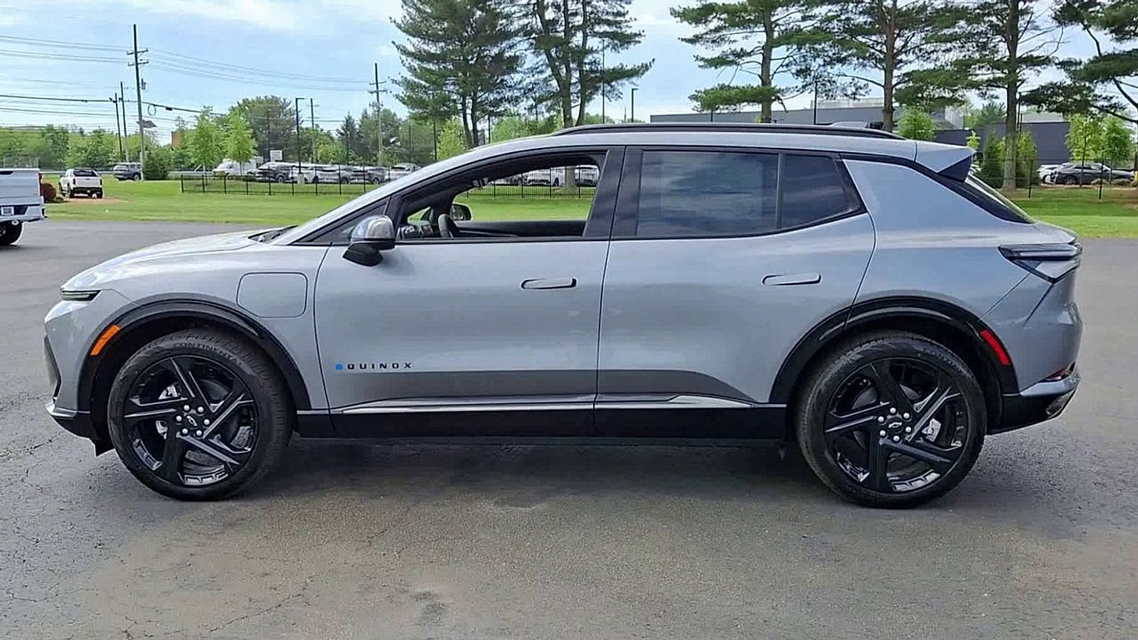 2025 Chevrolet Equinox EV RS - Photo 5