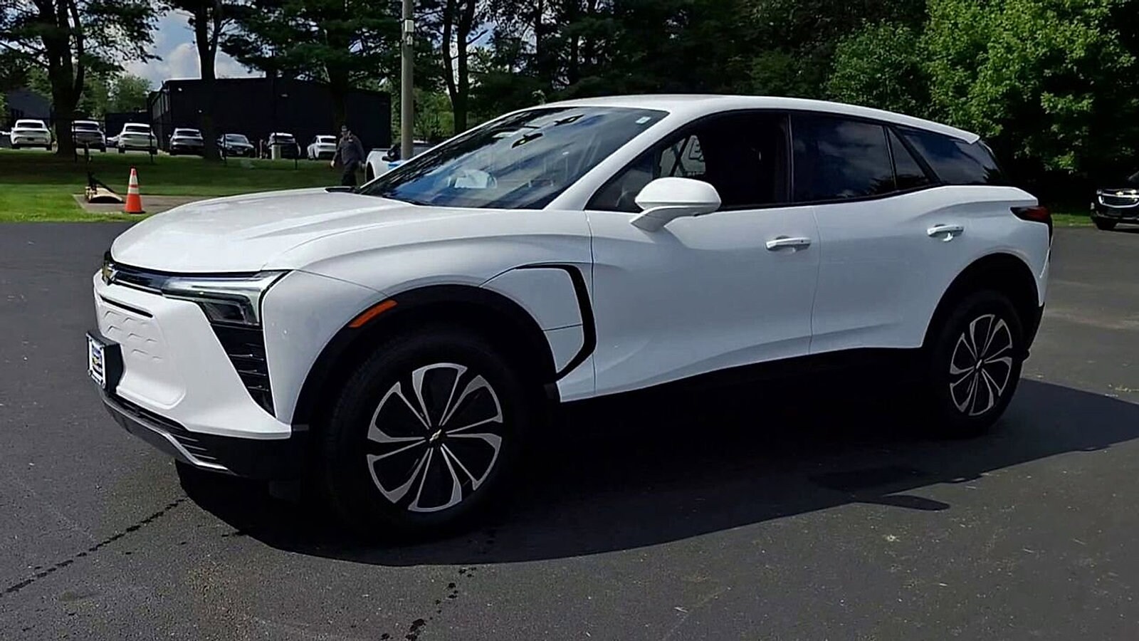 2025 Chevrolet Blazer EV photo 4