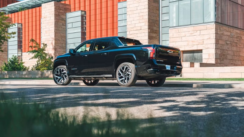 2025 Silverado EV Exterior