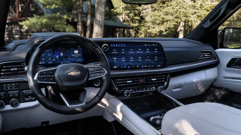 2025 Chevrolet Suburban Infotainment System