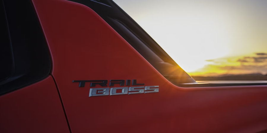2026-sev-trailboss-02.jpg