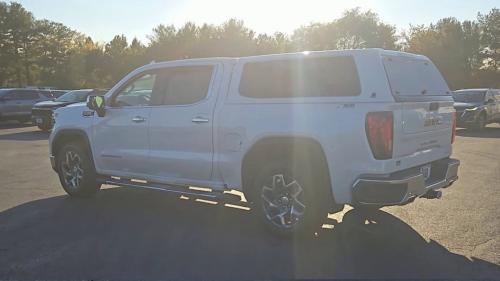 Used 2023 GMC Sierra 1500 SLT Truck