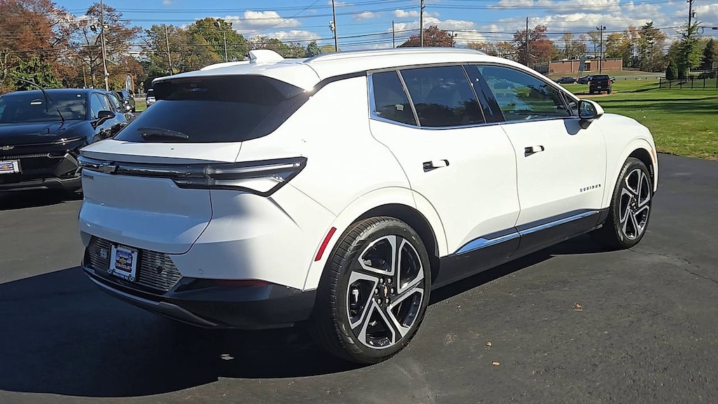 New 2026 Chevrolet Equinox EV LT SUV
