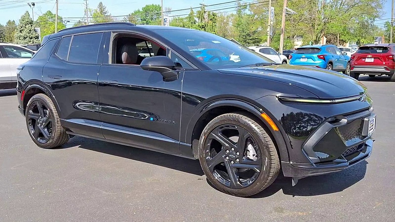 2025 Chevrolet Equinox EV RS - Photo 2