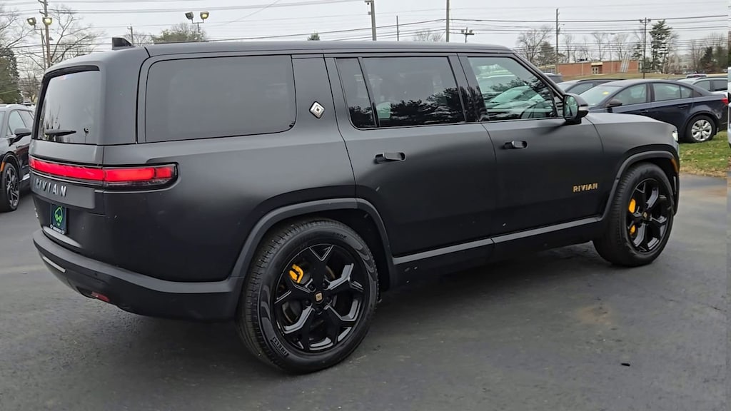 Used 2023 Rivian R1S Adventure Quad Motor Large Pack