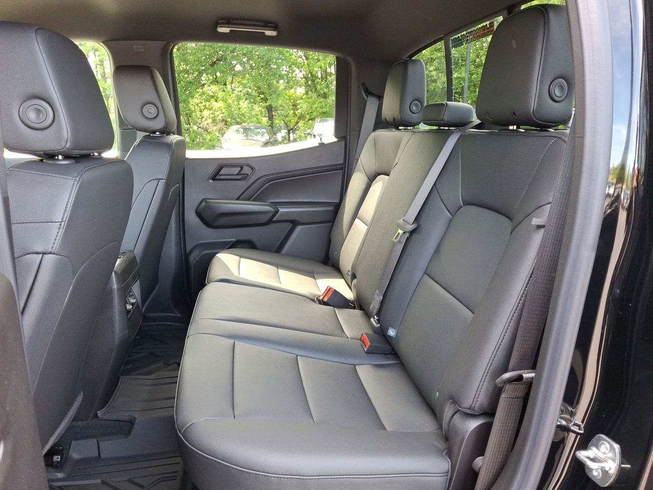 2026 Chevrolet Colorado Trail Boss - Photo 13