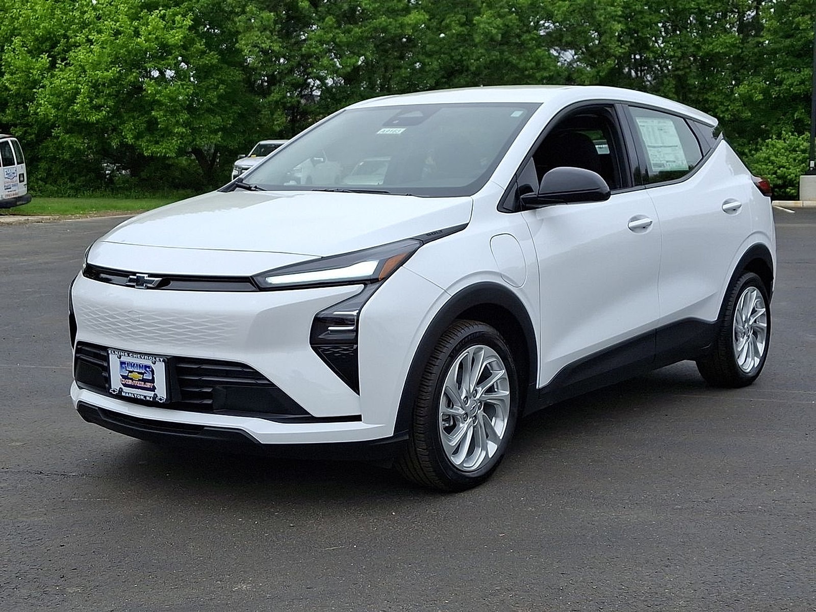 2027 Chevrolet Bolt LT - Photo 10