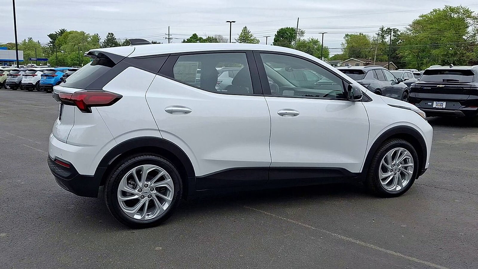 2027 Chevrolet Bolt LT - Photo 3