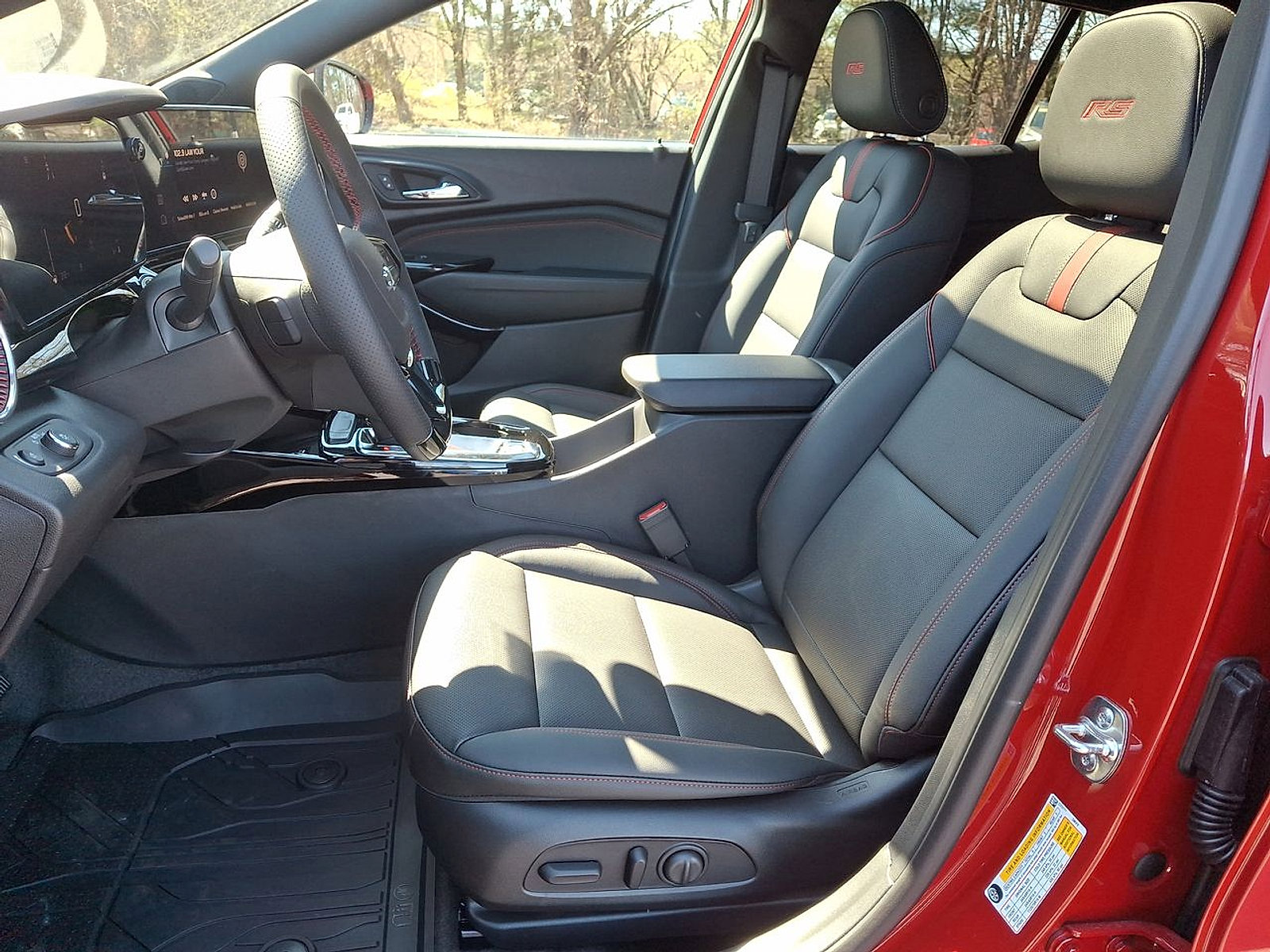2026 Chevrolet Trax RS - Photo 14
