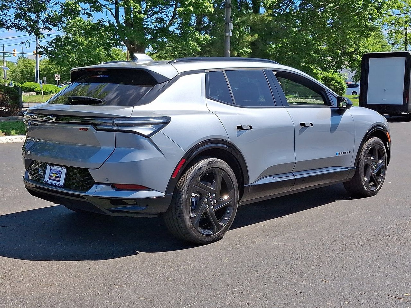 2025 Chevrolet Equinox EV RS - Photo 12