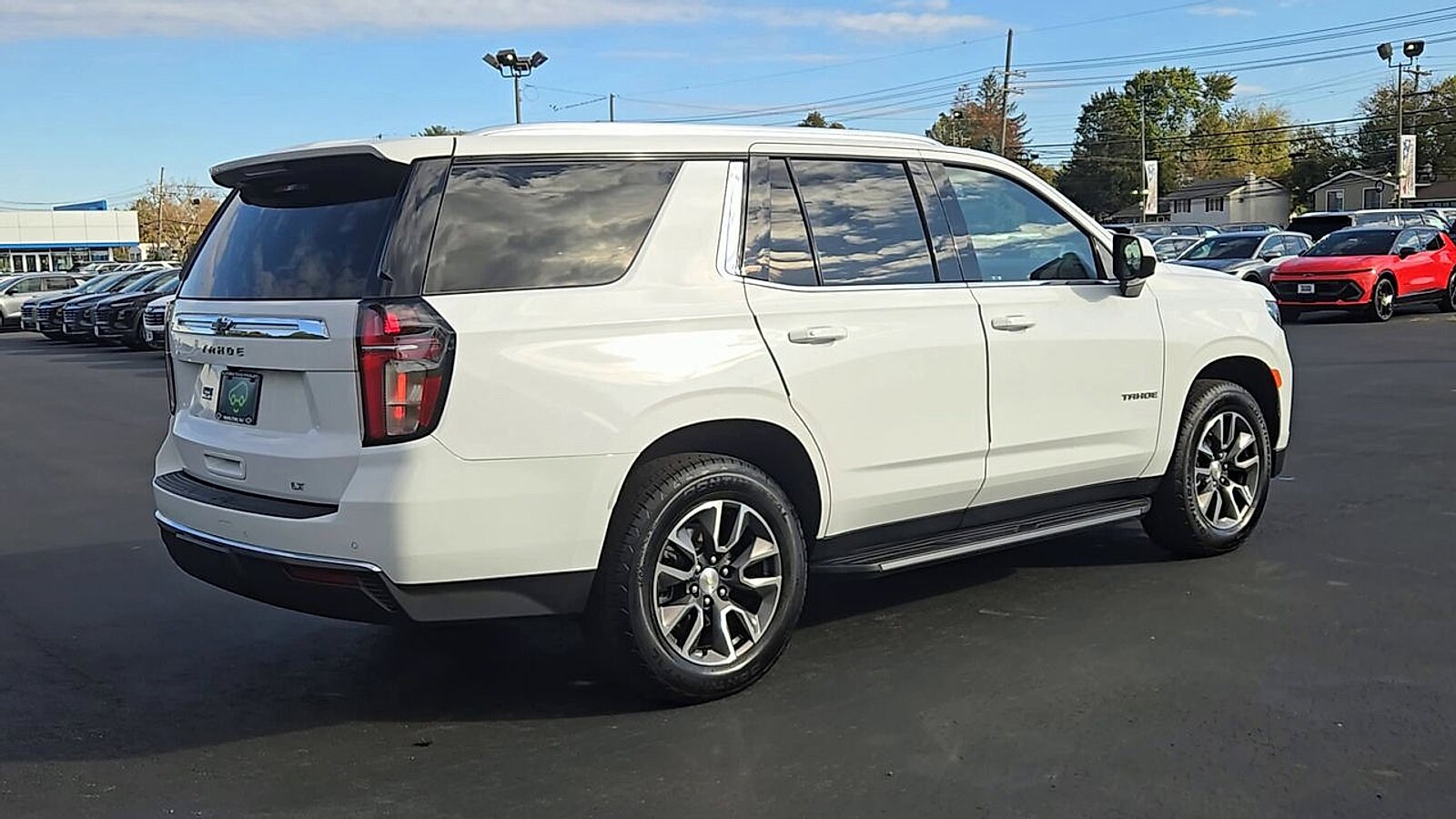 2021 Chevrolet Tahoe LT photo 4