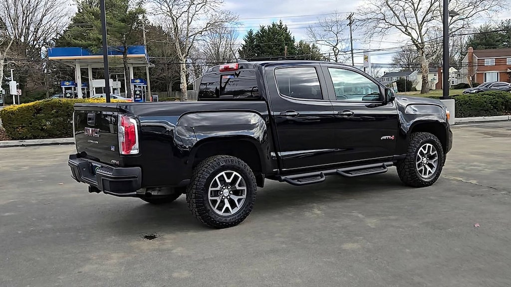 Used 2022 GMC Canyon AT4 - Cloth Truck