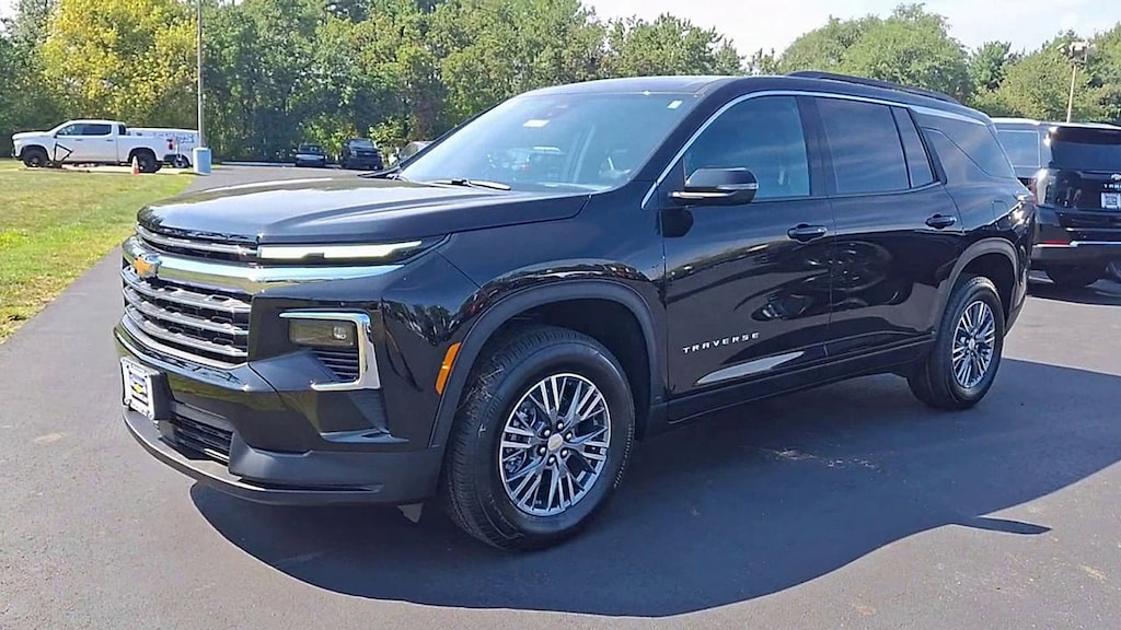 New 2026 Chevrolet Traverse LT SUV