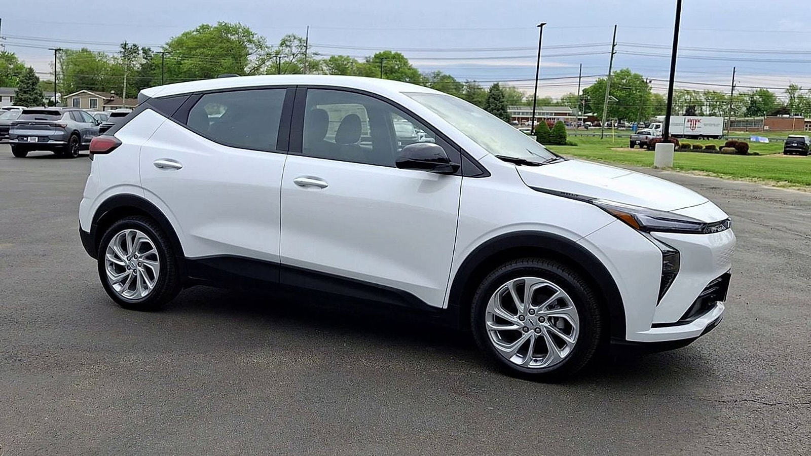 2027 Chevrolet Bolt LT - Photo 4