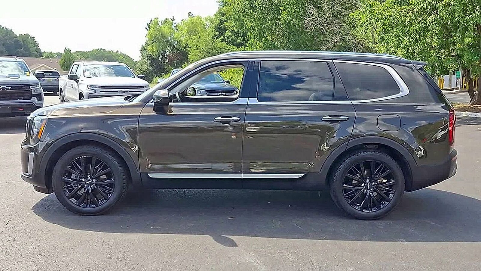 2022 Kia Telluride SX photo 3