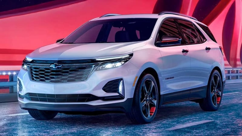 2024 Chevy Equinox in Summit White Color