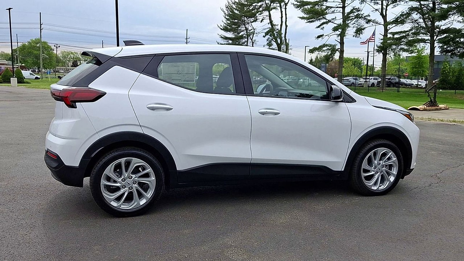 2027 Chevrolet Bolt LT - Photo 3