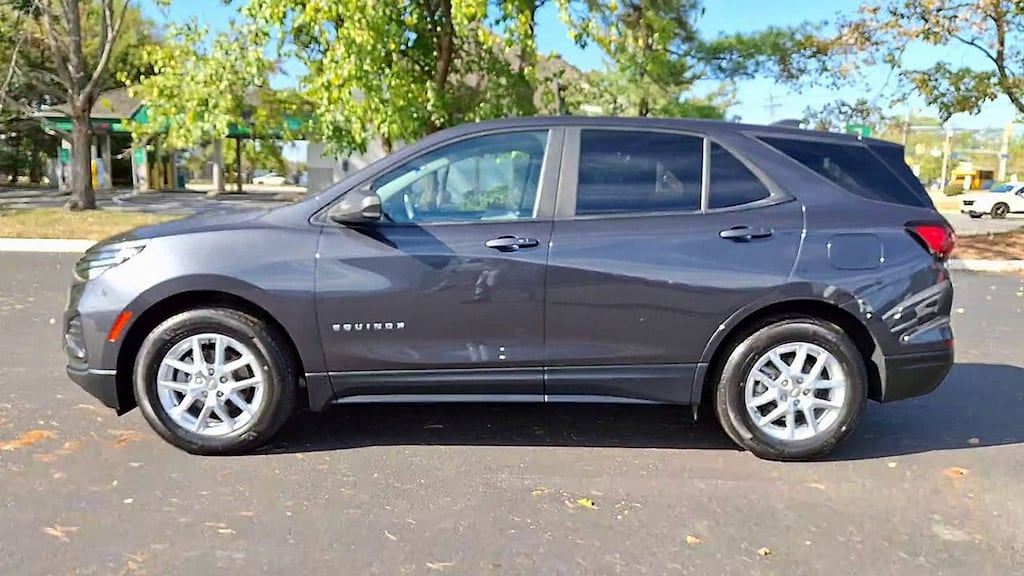 Used 2022 Chevrolet Equinox LS SUV