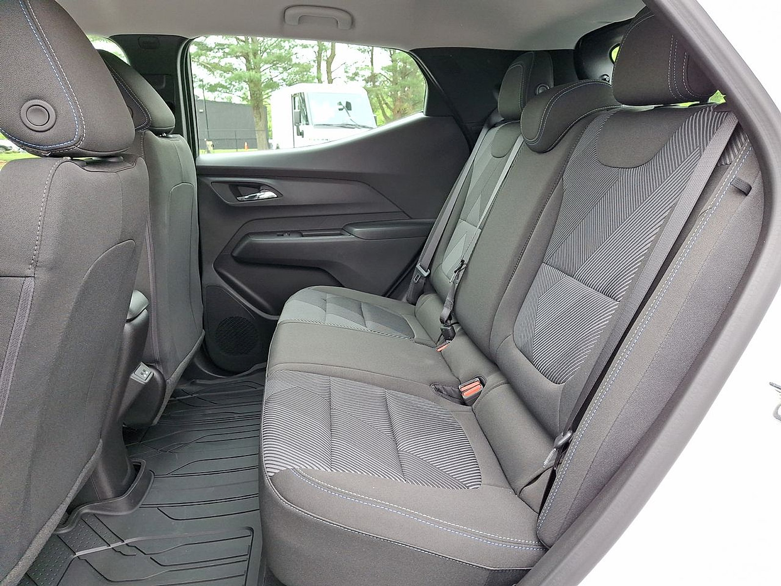2027 Chevrolet Bolt LT - Photo 13