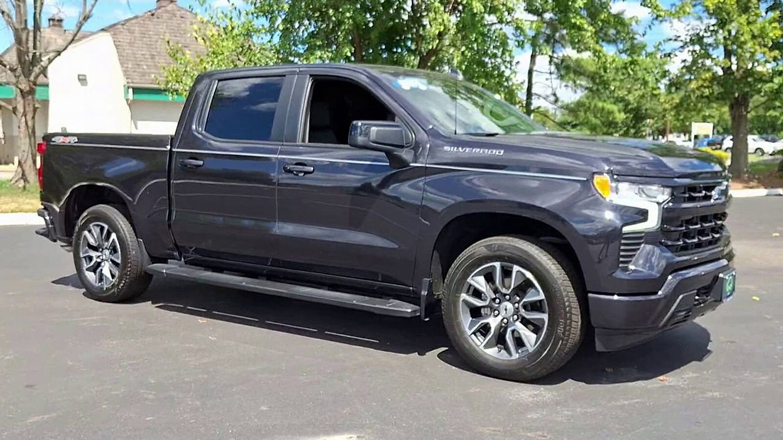 2024 Chevrolet Silverado 1500 RST photo 2