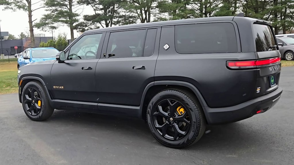 Used 2023 Rivian R1S Adventure Quad Motor Large Pack