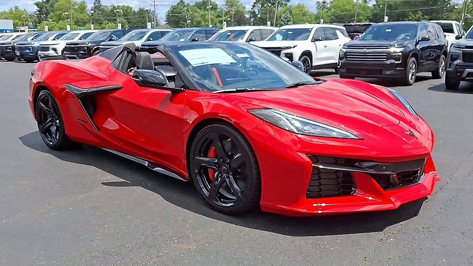 2025 Chevrolet Corvette Z06 3LZ Convertible photo 2
