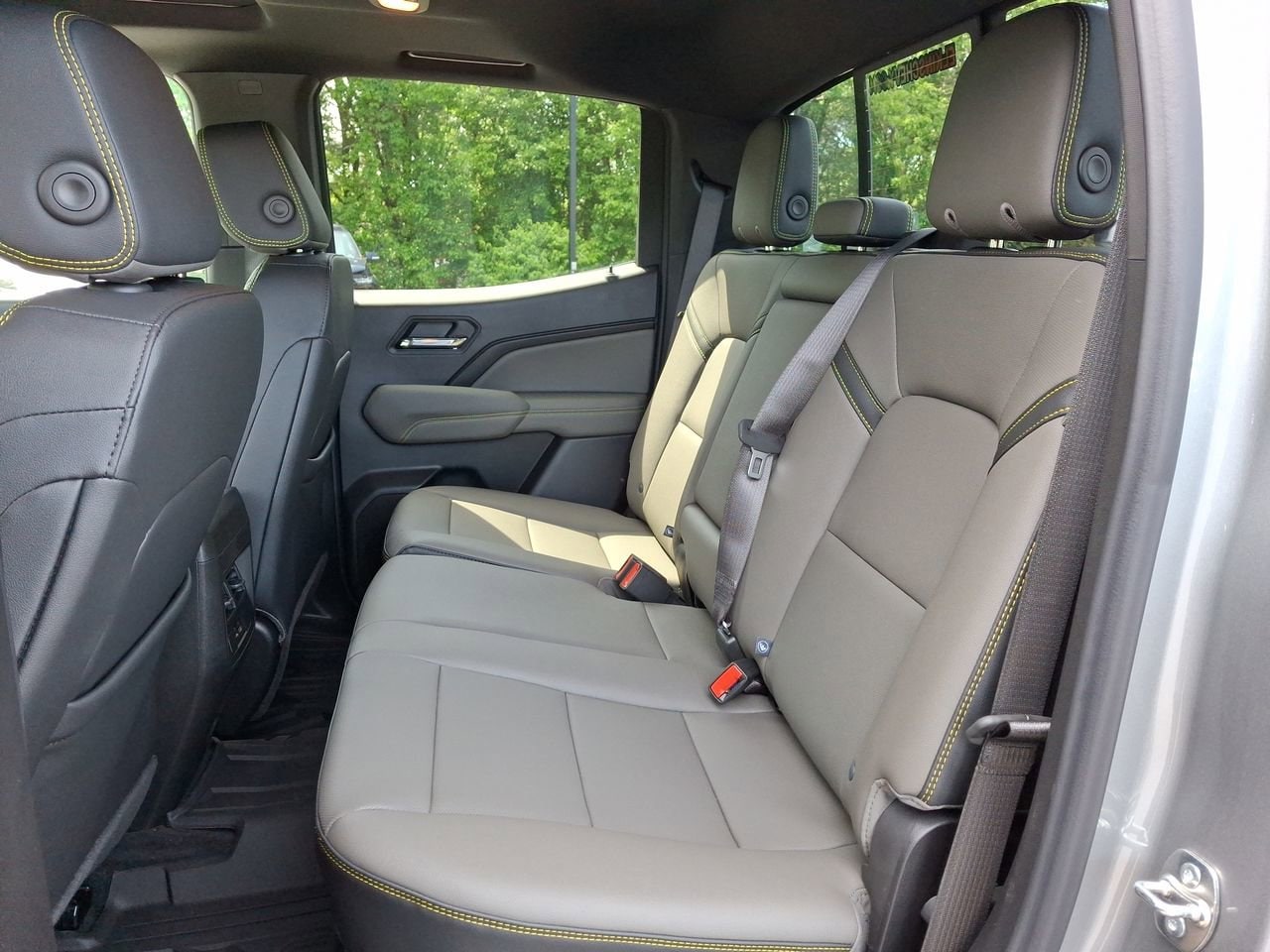 2026 Chevrolet Colorado ZR2 - Photo 13