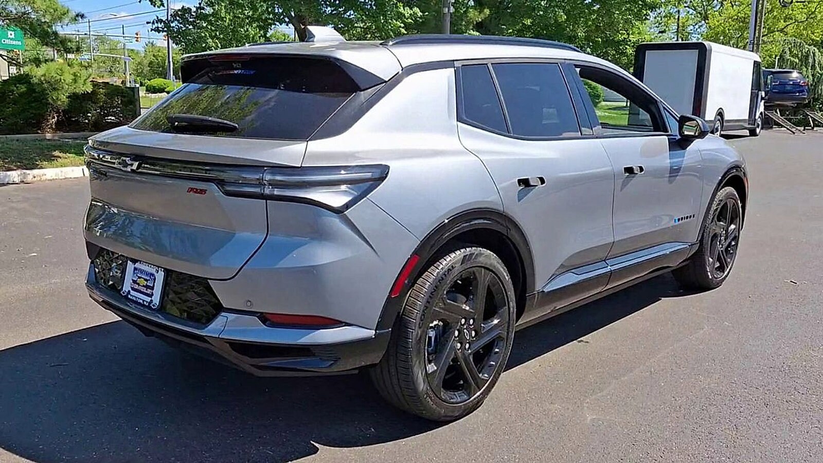 2025 Chevrolet Equinox EV RS - Photo 8