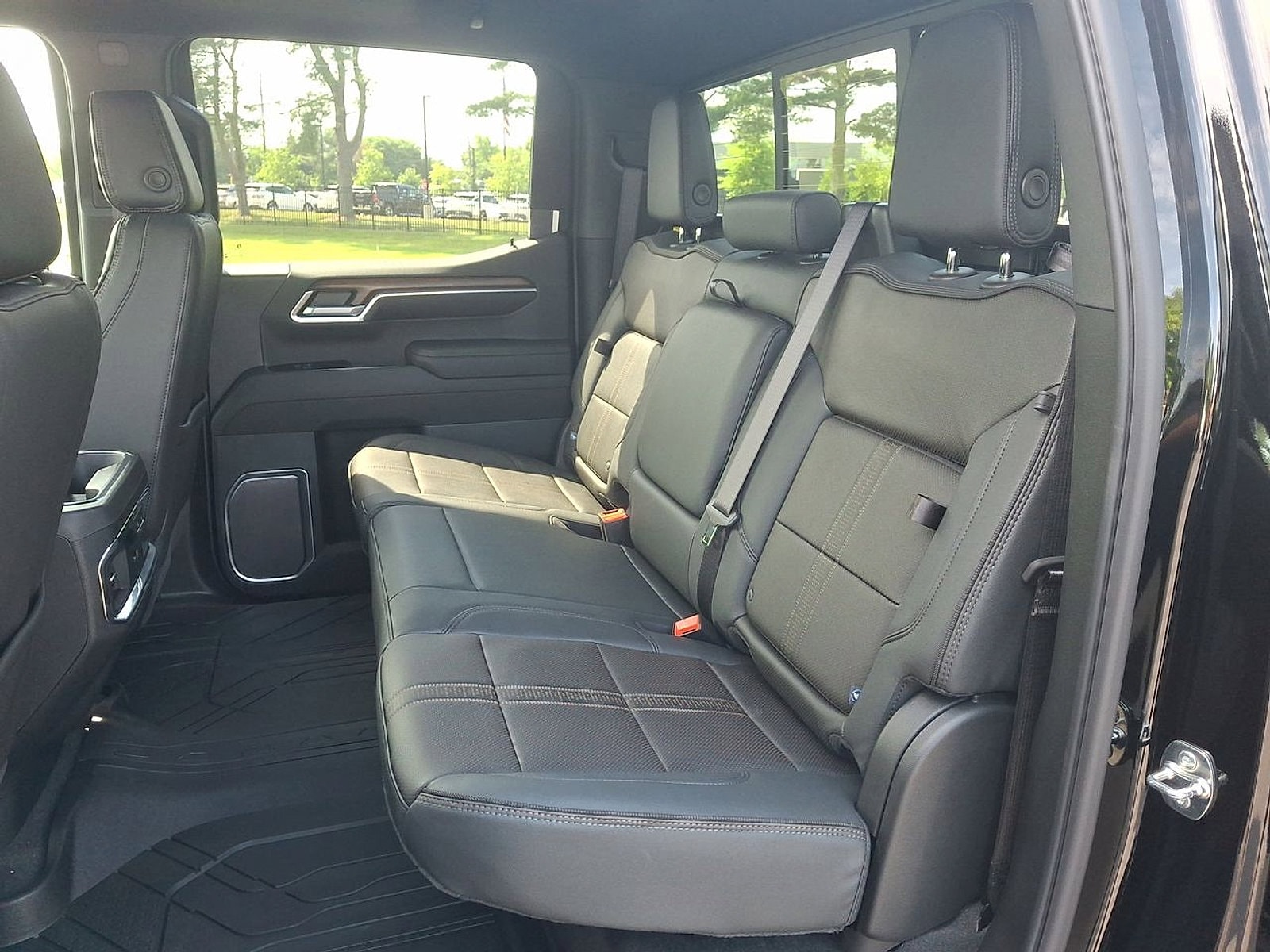 2026 Chevrolet Silverado 1500 High Country - Photo 13
