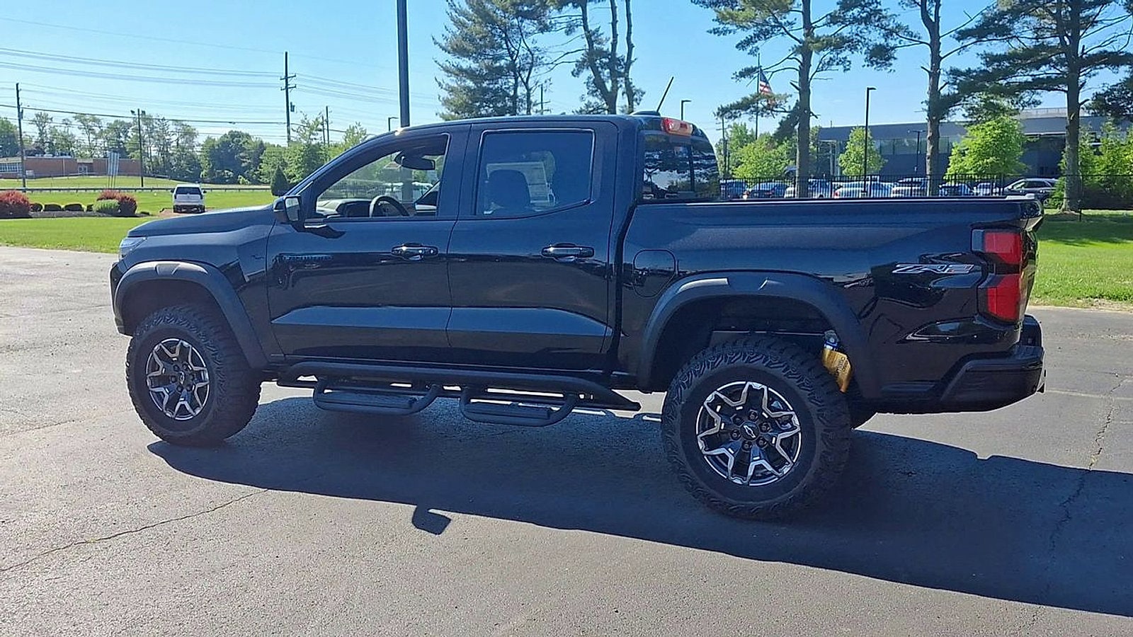 2026 Chevrolet Colorado ZR2 - Photo 8