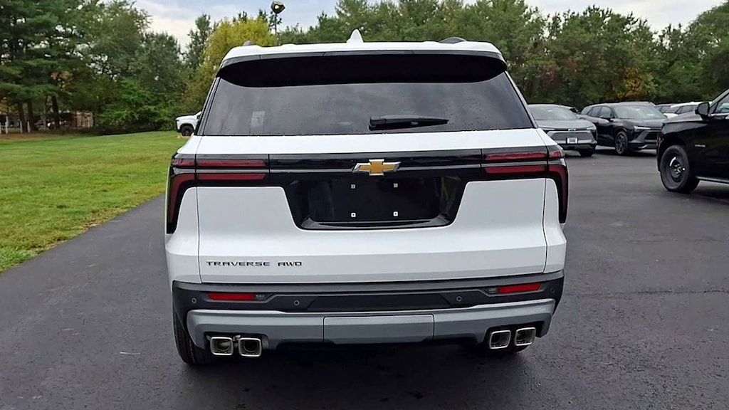 New 2026 Chevrolet Traverse LT SUV