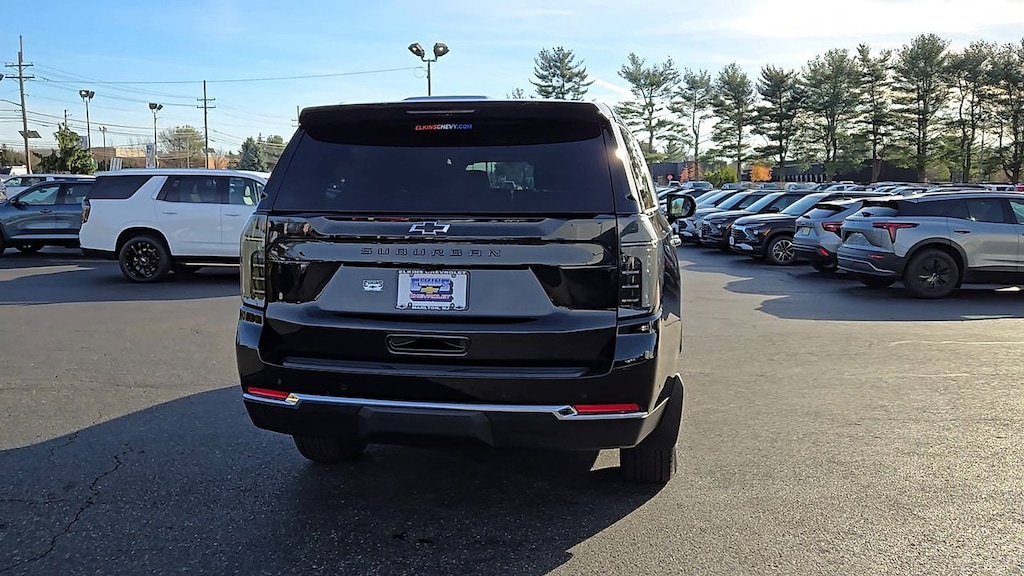 New 2026 Chevrolet Suburban LT SUV