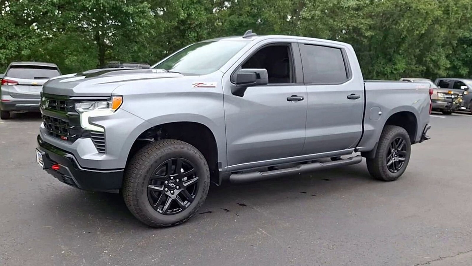 2025 Chevrolet Silverado 1500 LT Trail Boss photo 4