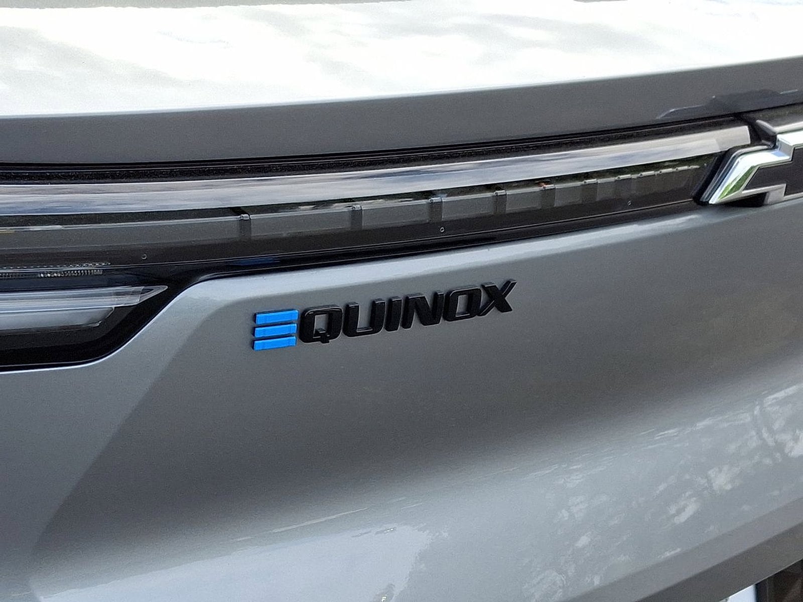 2025 Chevrolet Equinox EV RS - Photo 19