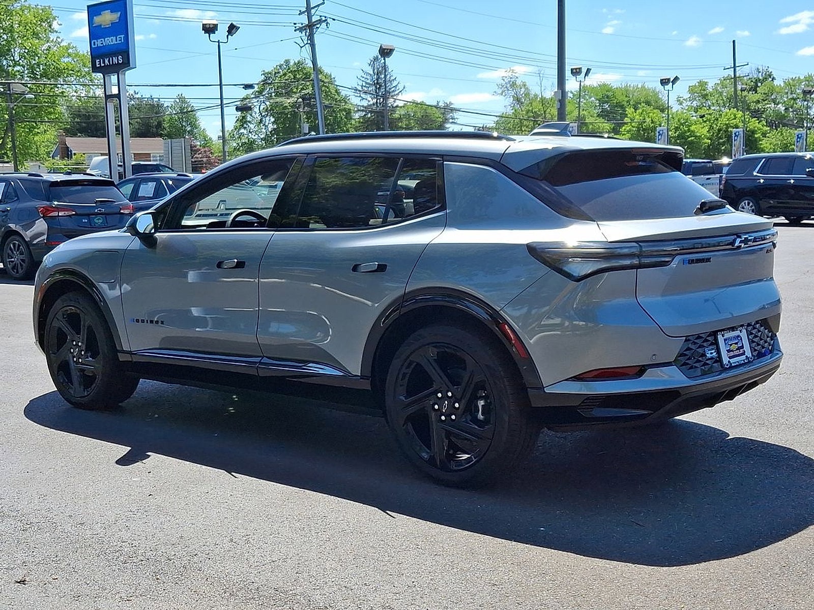 2025 Chevrolet Equinox EV RS - Photo 11