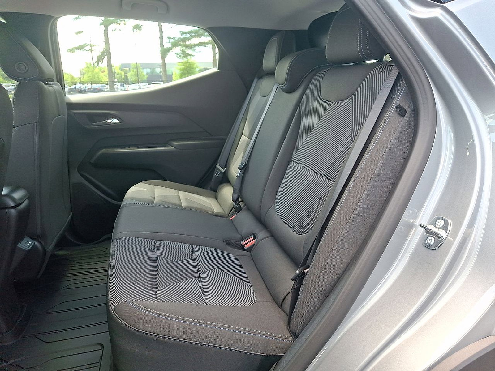 2027 Chevrolet Bolt LT - Photo 13