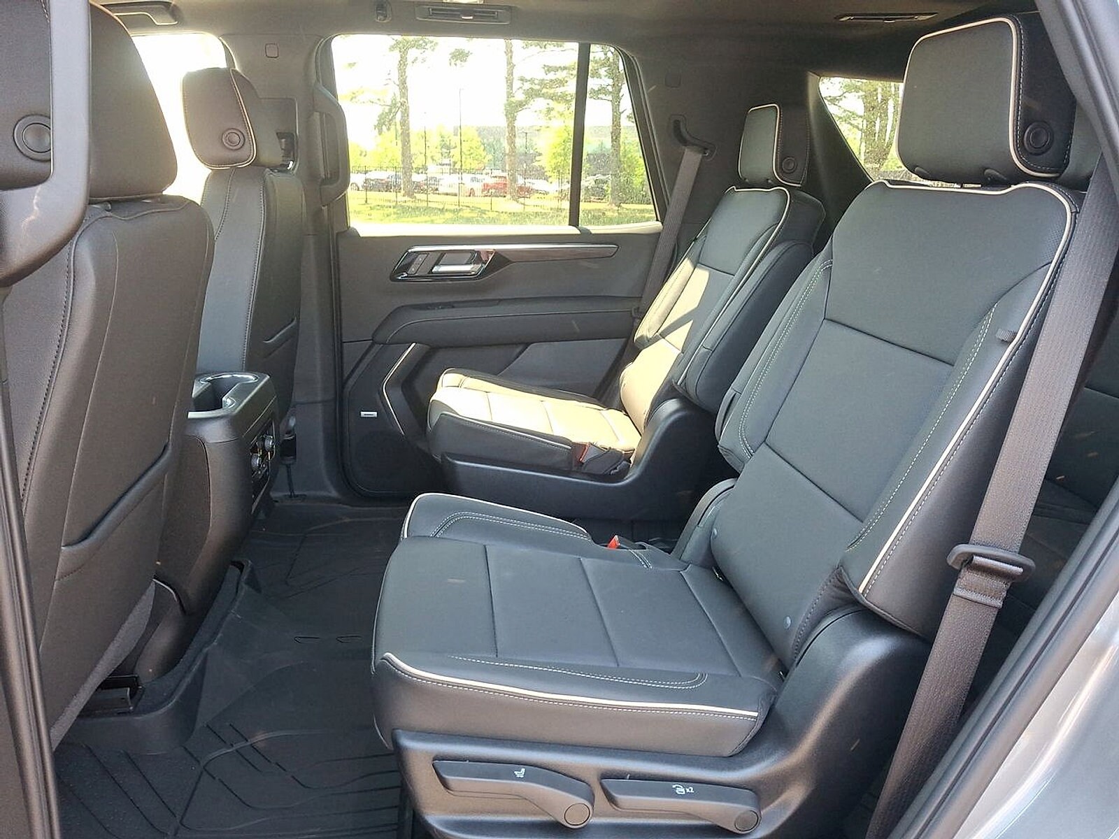 2026 Chevrolet Tahoe Premier - Photo 13