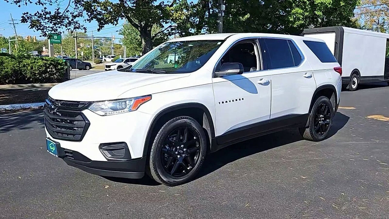 2021 Chevrolet Traverse LS photo 3