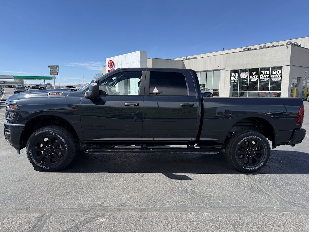 2026 RAM 2500 Big Horn - Photo 3