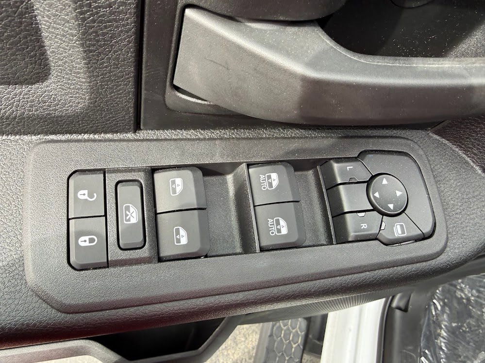 2026 RAM 3500 Tradesman - Photo 12