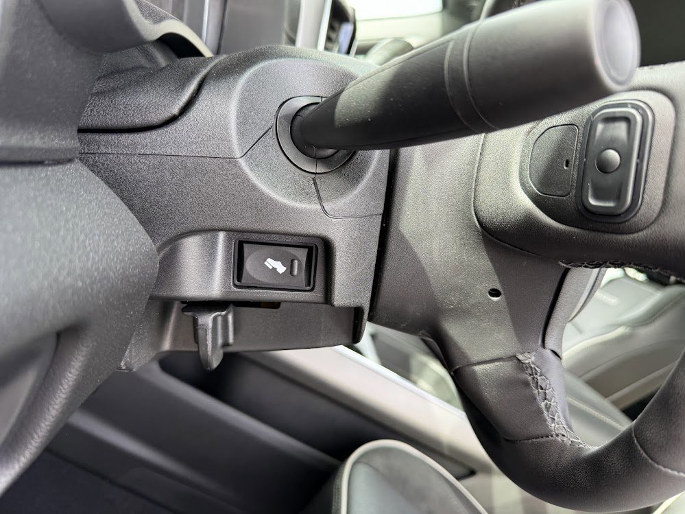 2026 RAM 3500 Laramie - Photo 18