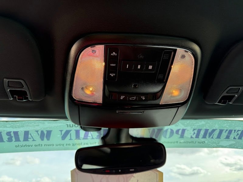 2025 Dodge Durango GT - Photo 12