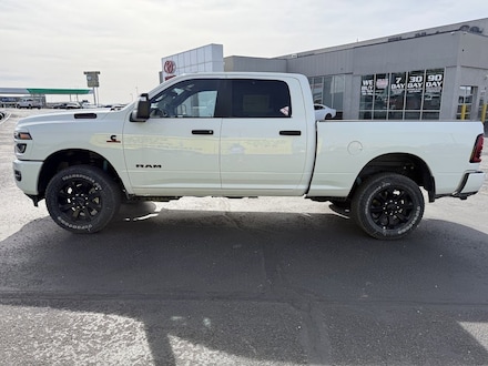 2026 Ram 2500 BIG HORN CREW CAB 4X4 6'4 BOX Pickup
