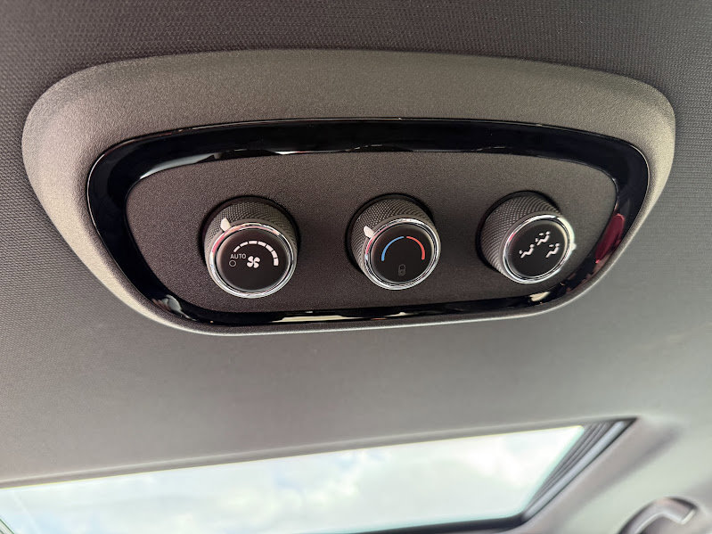 2025 Dodge Durango GT - Photo 14