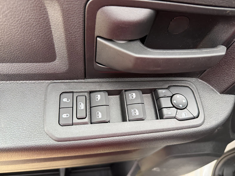 2026 RAM 2500 Tradesman - Photo 9