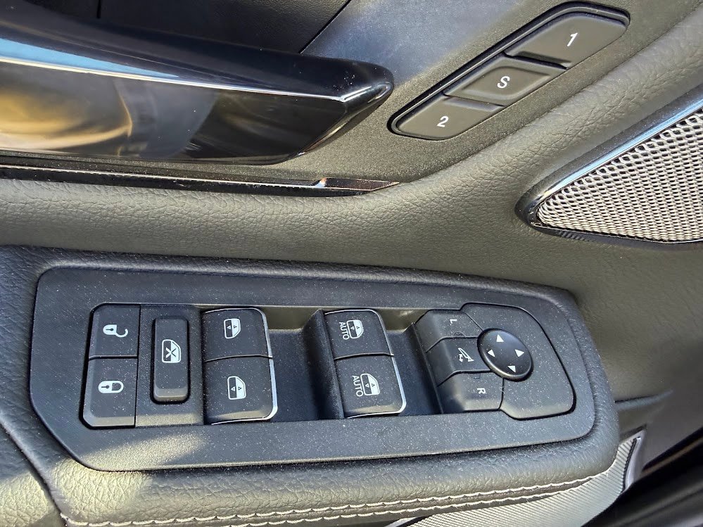 2026 RAM 1500 Rebel - Photo 13