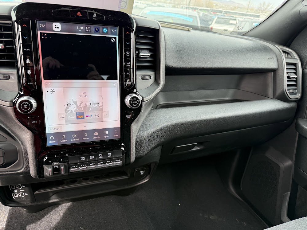 2026 RAM 3500 Tradesman - Photo 14