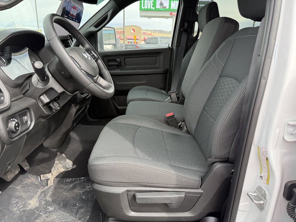 2026 RAM 3500 Tradesman - Photo 11