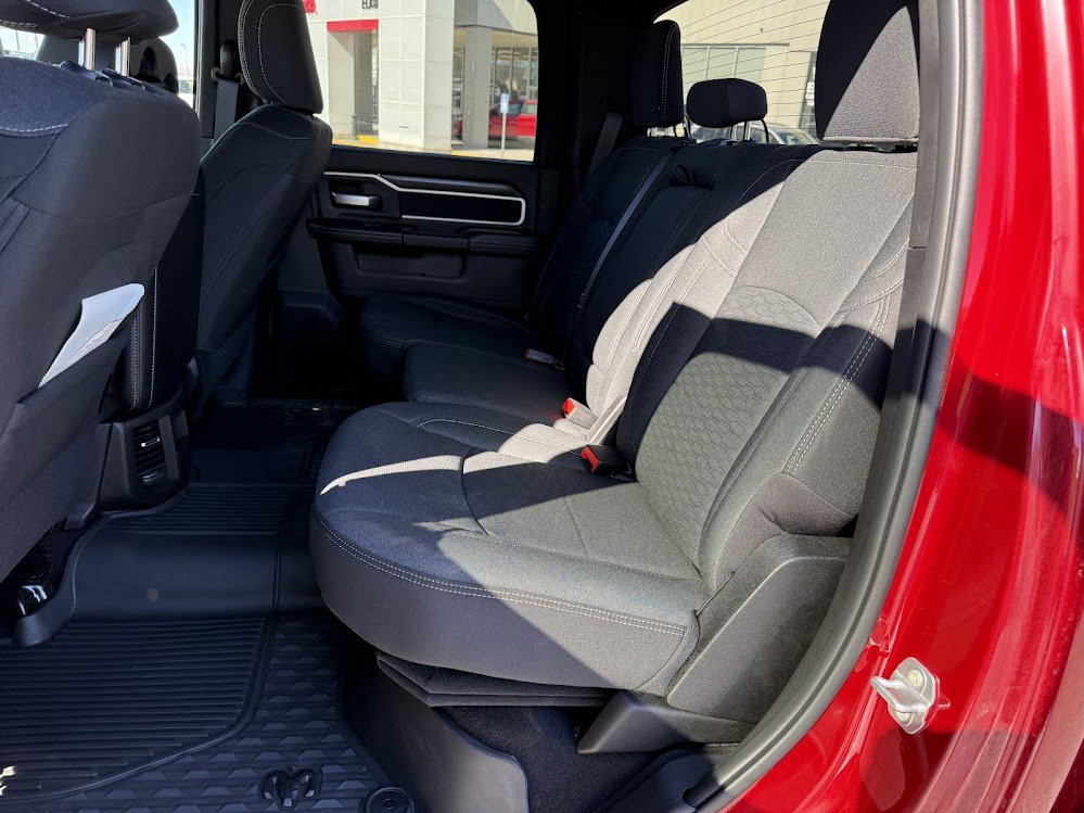 2025 RAM 2500 Big Horn - Photo 17